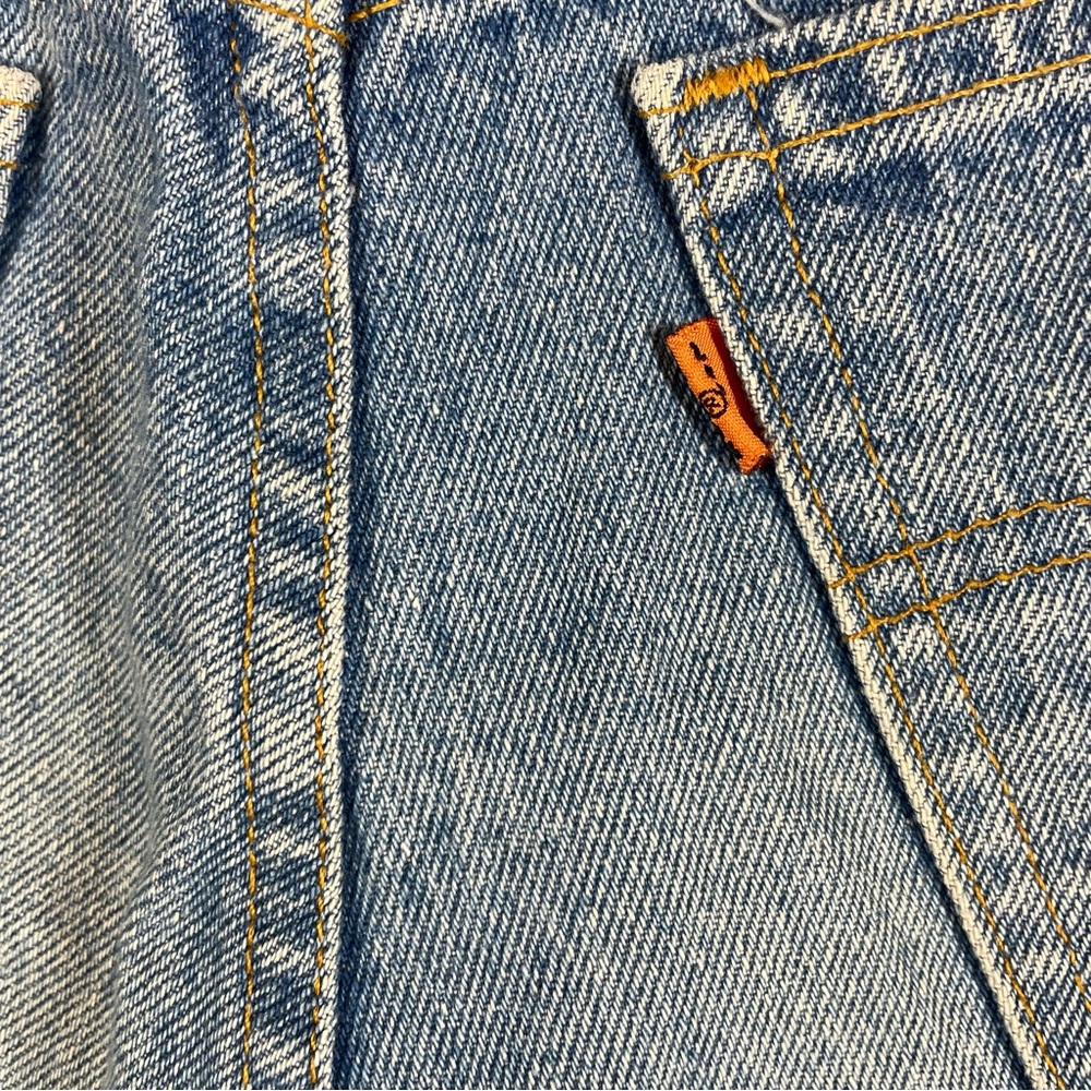 Vintage Levis Cut Off Orange Tab Denim Shorts Blue 33 High Rise Raw Hem Casual - Picture 12 of 16